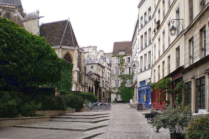 Paris Private Tour - Elegant and Luxury Tour Le Marais - Stop 4: Place des Vosges and Hôtel de Sully vibes