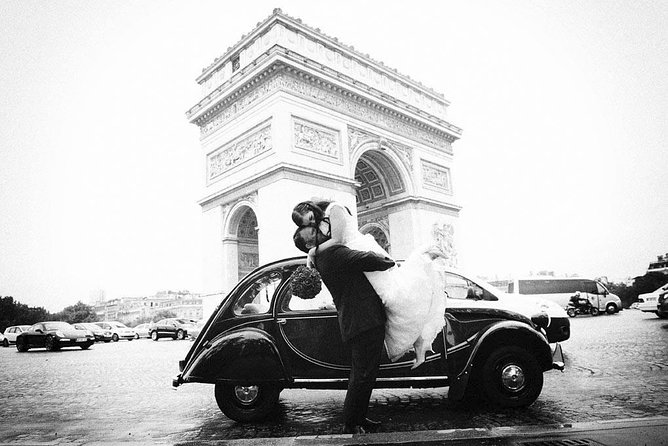 Paris Private Tour: Romantic Tour in a 2CV - Price and value: is $152.31 per person a good deal?