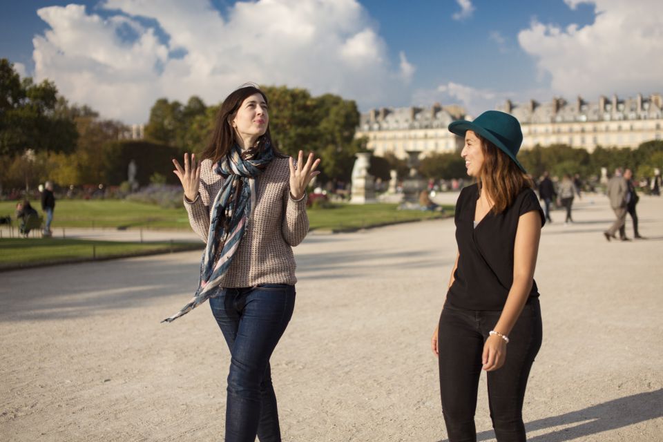 Paris: Private Tour with Locals – Highlights & Hidden Gems - Where the tour starts: Louvre-Rivoli and a fast foothold in Paris