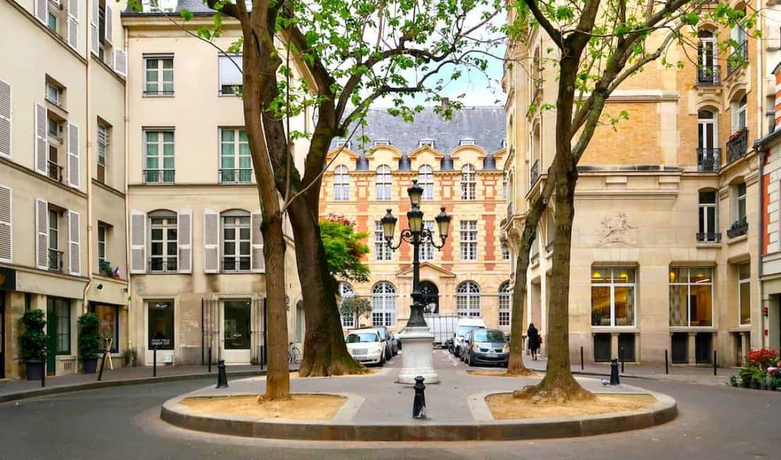 Paris - Private walking Food tour Latin Quarter-St Germain - The tastings that matter: macarons, chocolate, jams, cheese, and cold cuts