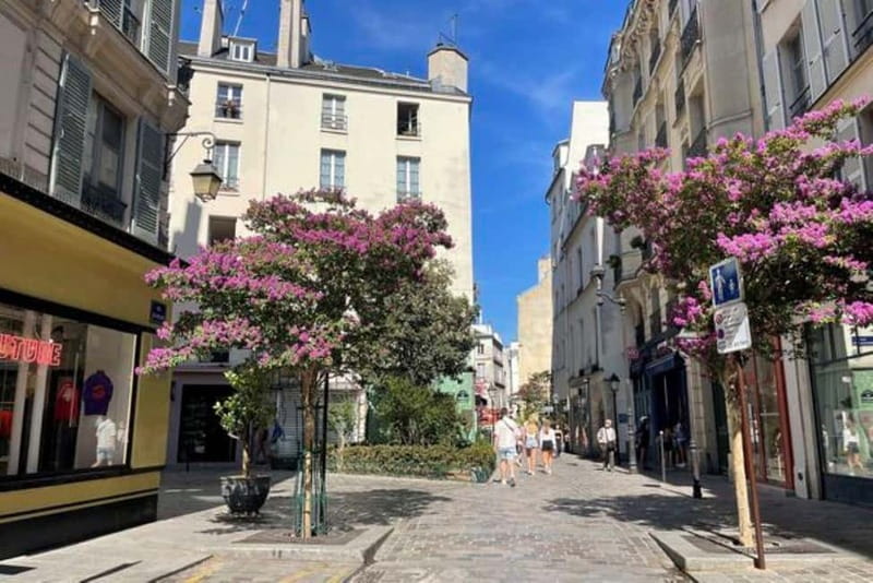 Paris - Private walking Food tour Le Marais - What the private format and monument tickets really buy you