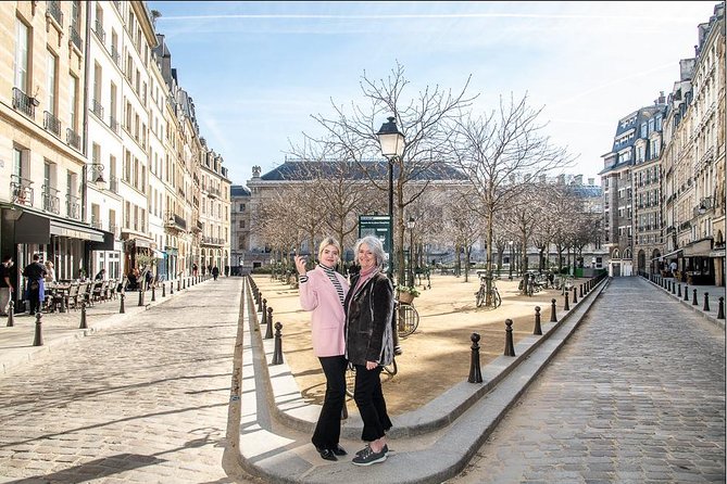 Paris Private Walking Tour with a Personal Photographer - What stops you’ll actually aim for: Louvre, Eiffel Tower, and more