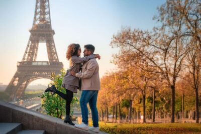 Paris: Professional Photoshoot with the Eiffel Tower - Shared vs Private: What Changes in Your 1-Hour Session
