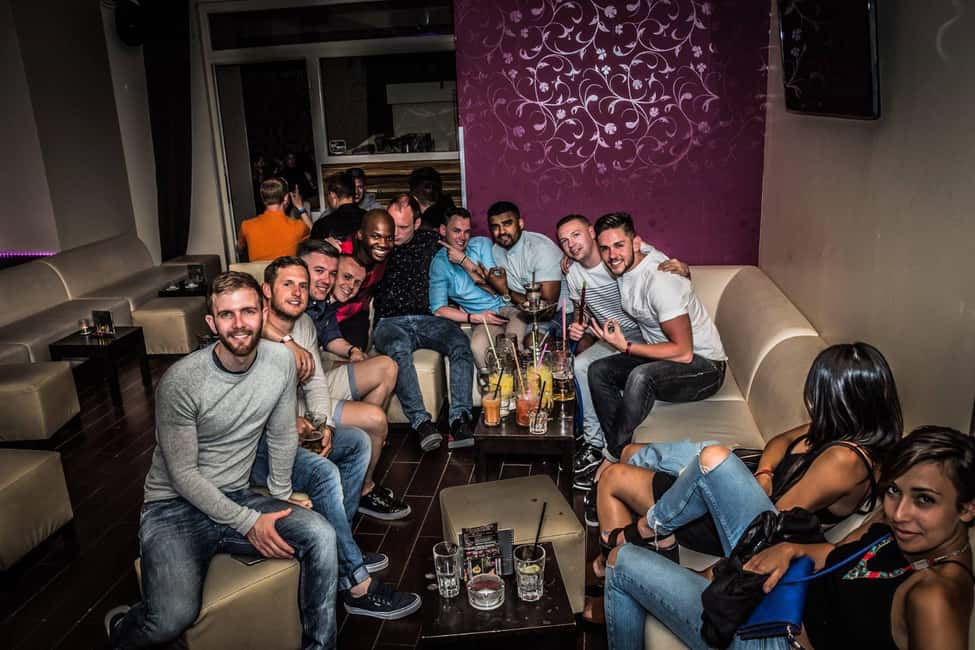 Paris: Pub Crawl with Shots and Nightclub Entry - Practical tips for a smooth night out