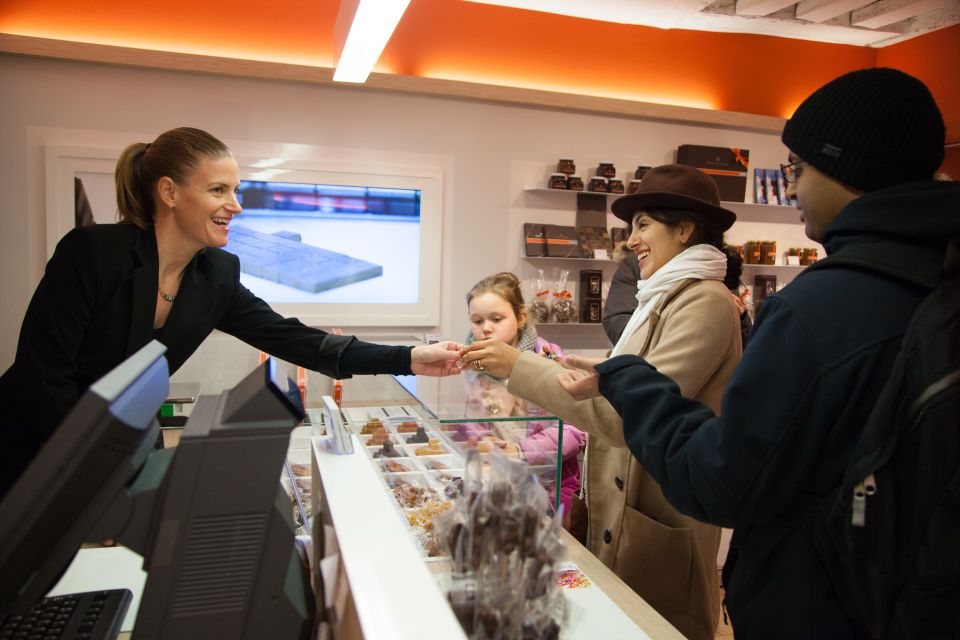Paris: Pure Chocolate Walking Tour - Inside the Tastings: What 5 Master Chocolatiers Actually Means