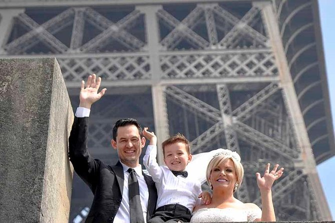 Paris Renew Your Wedding Vows Experience with Professional Photographer - The Photo Walk Around the Tower and Seine