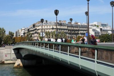 Paris Renew Your Wedding Vows Experience with Professional Photographer - The Ceremony Moment: Vows, Rings, and the Celebrant’s Role