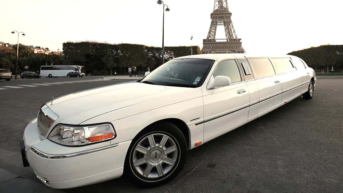 Paris: Romantic Limousine Tour - Private Pickup at Your Chosen Time (Then Paris at Night)