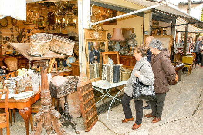 Paris: Saint Ouen Flea Market Guided Tour with Local Guide - Key Points You’ll Care About