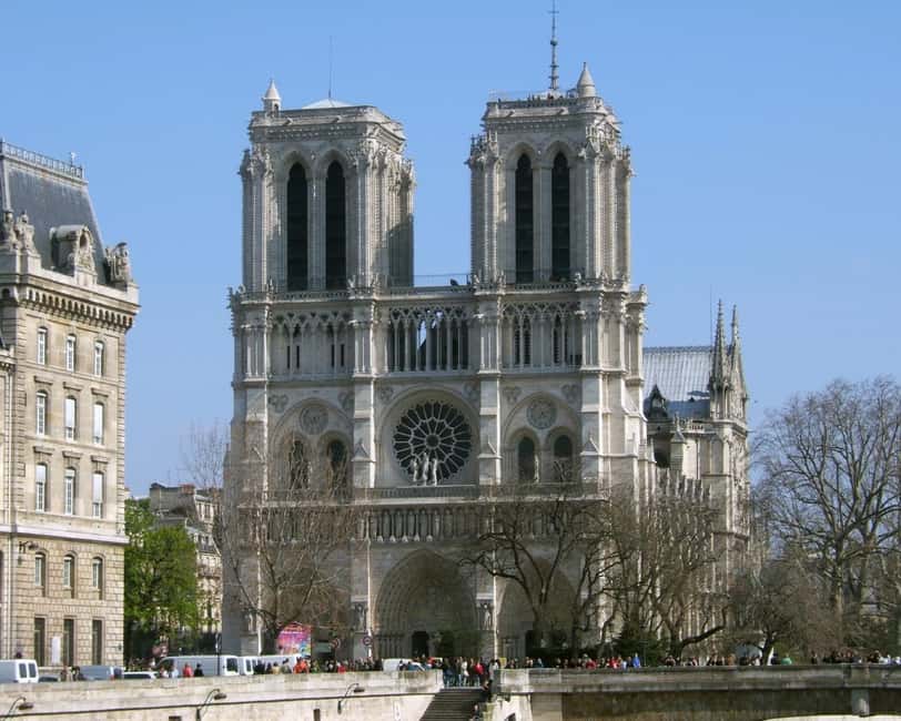 Paris: Sainte-Chapelle Entry with Notre Dame Outdoor Tour - Notre-Dame outdoors: what you actually learn in an hour