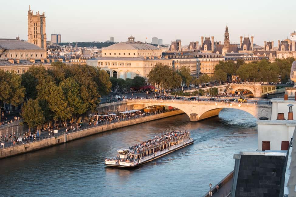 Paris : Scenic Cruise on the Seine River with Champagne - How the Champagne Portion Works (And How to Think About Value)