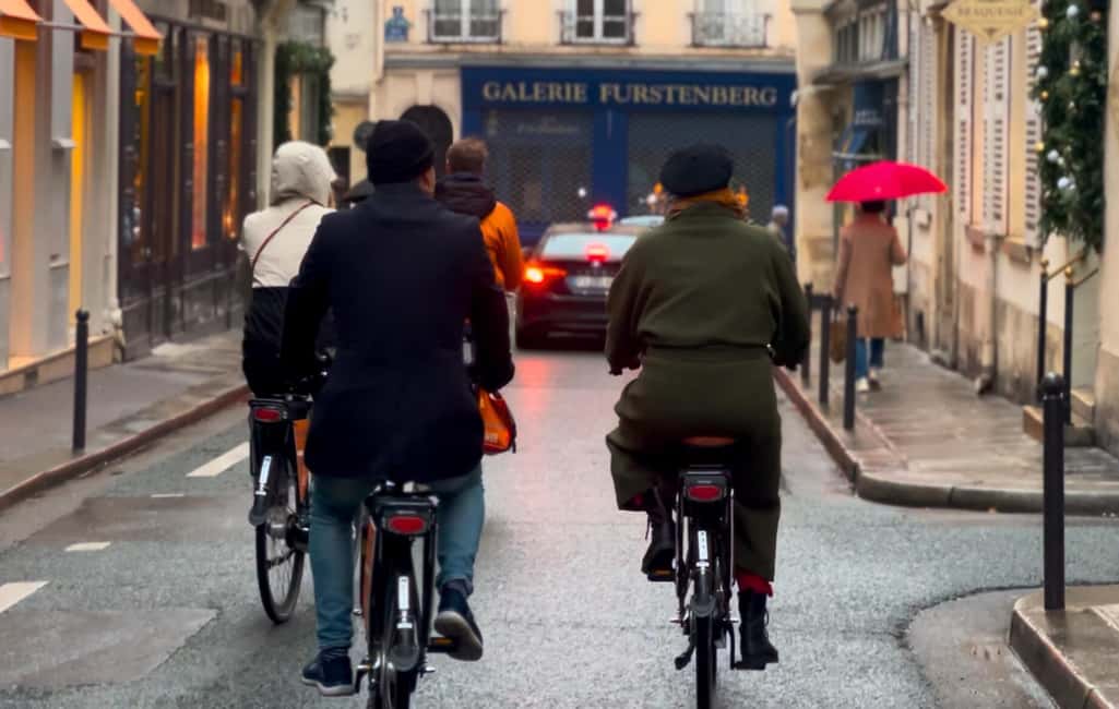 Paris: Secret City Bike Tour Off the Tourist Path - Luxembourg Gardens and the Pantheon: local calm, famous ideas, and a break from pressure