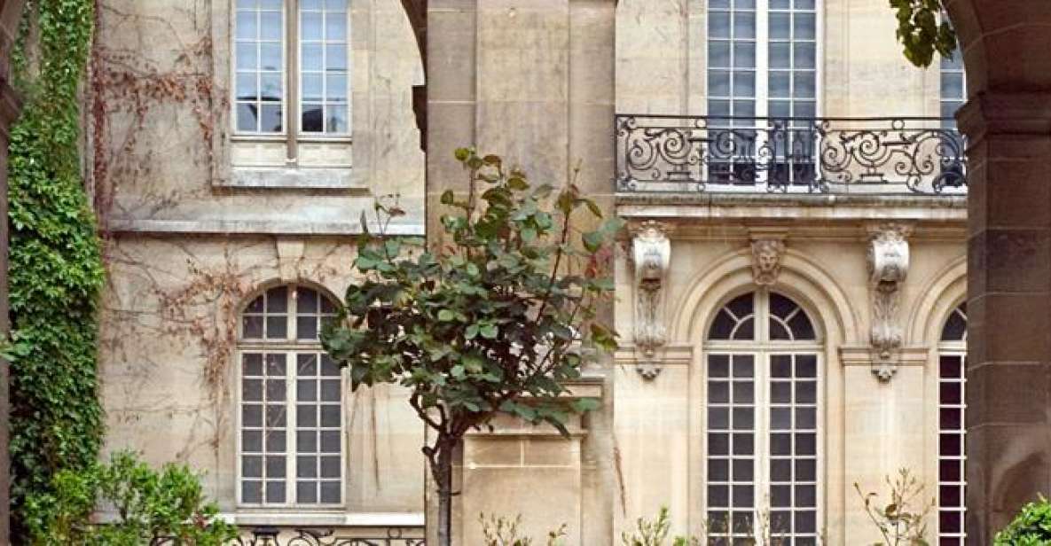 Paris Secret Gardens 1.30 hour long Walking Tour - Rose bushes, heat, and the questions you should bring