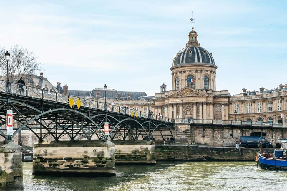 Paris: Seine Cruise and Macaron Tasting by the Eiffel Tower - Who this fits best (and who might not love it)