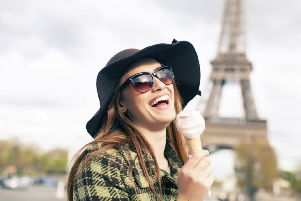 Paris: Seine Cruise with Snack/Optional Eiffel Tower Ticket - Snacks and drinks: included, but manage the details