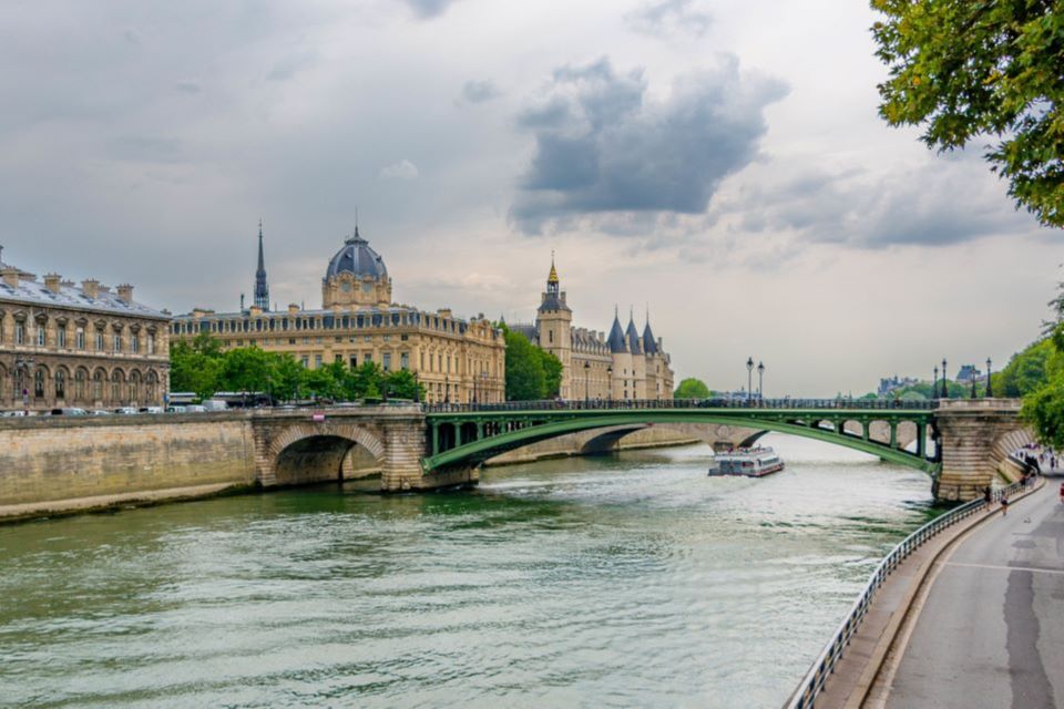 Paris: Seine Cruise with Snack/Optional Eiffel Tower Ticket - Who should book this Seine cruise (and who should skip)