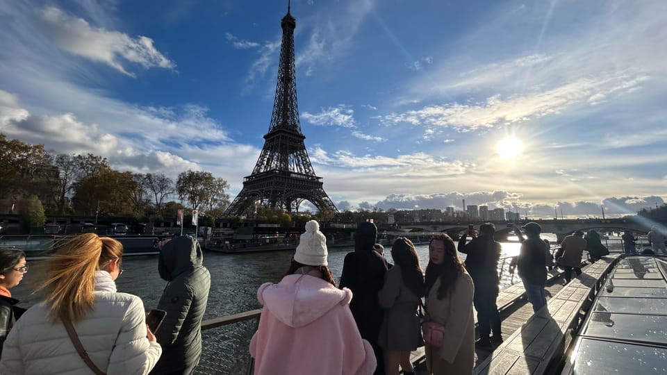 Paris: Seine River Cruise and 3-course Bistro Lunch - The 1-Hour Seine Cruise: Landmark Sightseeing You Can Recognize Fast