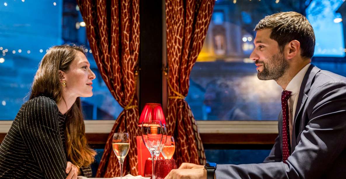 Paris: Seine River Cruise with 3-Course Dinner & Live Music - Why a Seine dinner cruise works in Paris