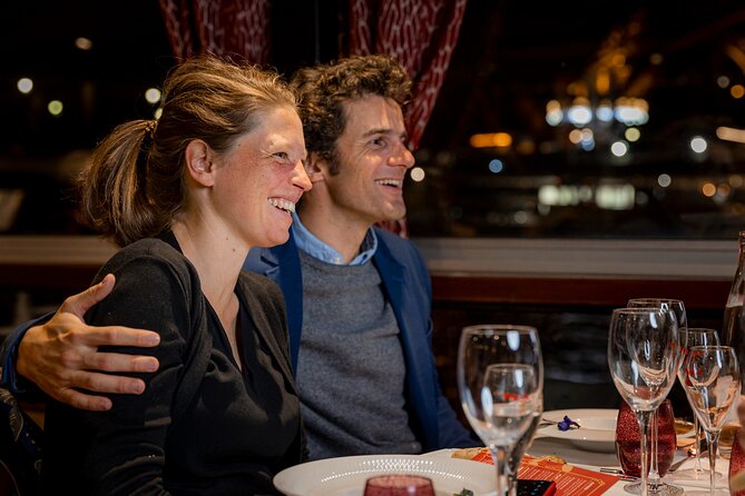 Paris Seine River Dinner Cruise by Maxim's with Champagne & Music - Live music at dinner: how it changes the whole night