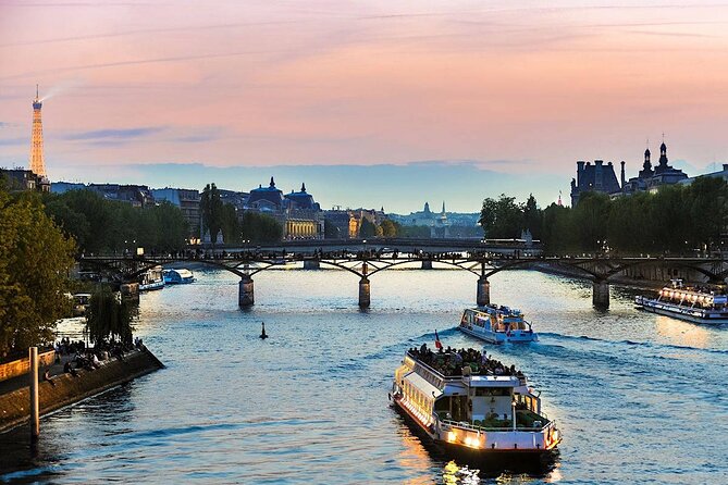 Paris: Seine River Sightseeing Sunset Cruise with Champagne - Île Saint-Louis and Hôtel de Ville: romance plus real city life