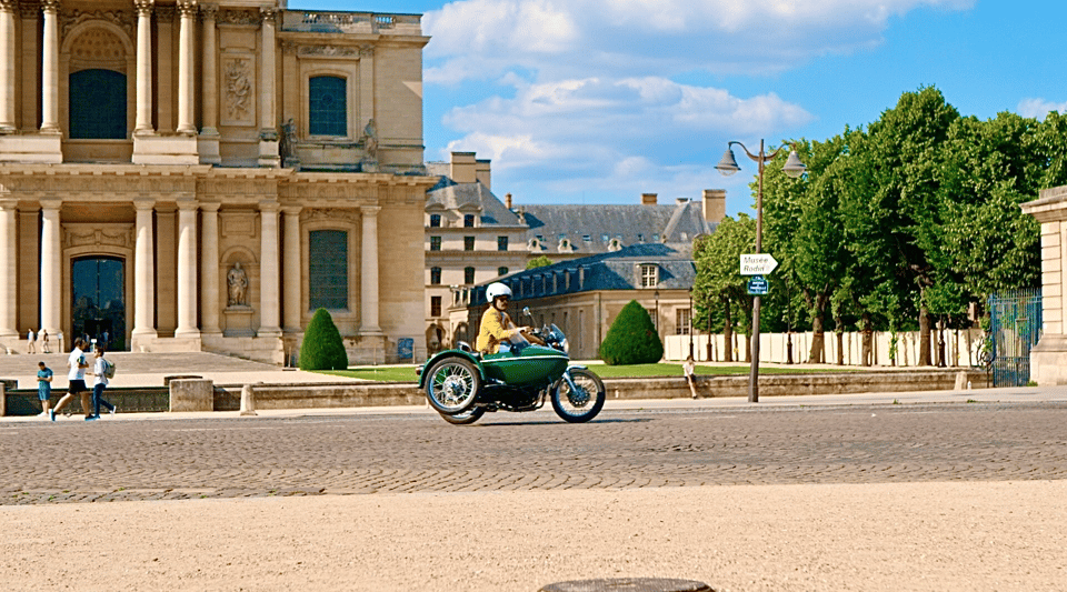 Paris: Side-Car Tour of Paris's most Beautiful Monuments - The guide + driver combo: why it matters for comfort and timing