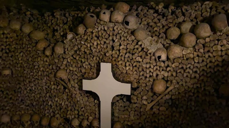 Paris: Small-Group Catacombs Tour with Skip-the-Line Entry - War bunker stories, Revolution hints, and Philibert Aspairt