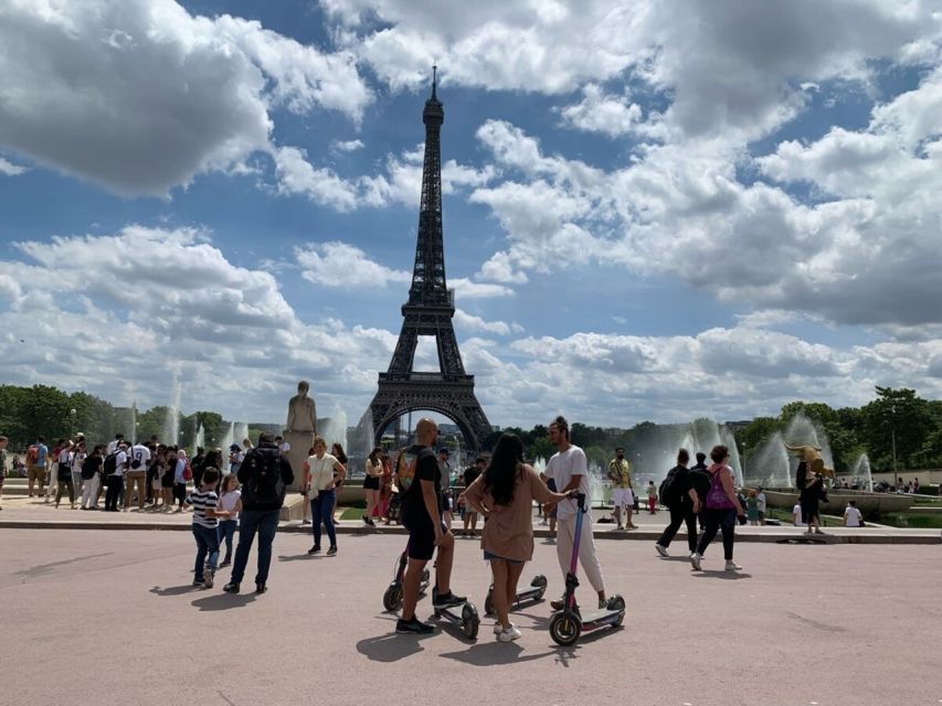 Paris: Small-Group E-Scooter Tour with a Local Guide - Arc de Triomphe to the Eiffel Tower: where the tour earns its highlight status