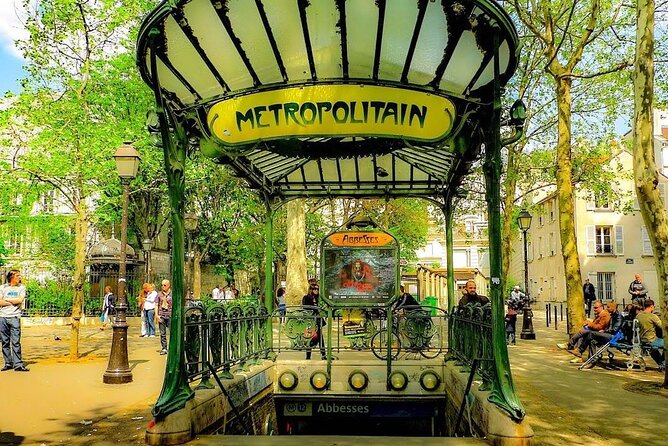Paris: Small Group Moulin Rouge &Sacré Cœur Montmartre Tour - Le Bateau-Lavoir: where early 1900s artists lived on