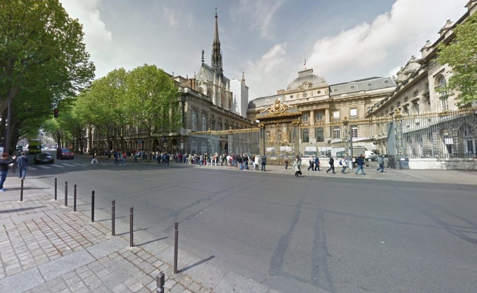 Paris: Ste-Chapelle, Conciergerie, Notre Dame Private Tour - Conciergerie in 1 hour: royal palace to revolutionary prison