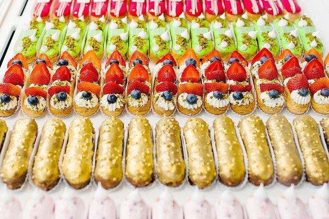 Paris Sweet Stops - A 3:00 pm walk with a mobile ticket and a small group