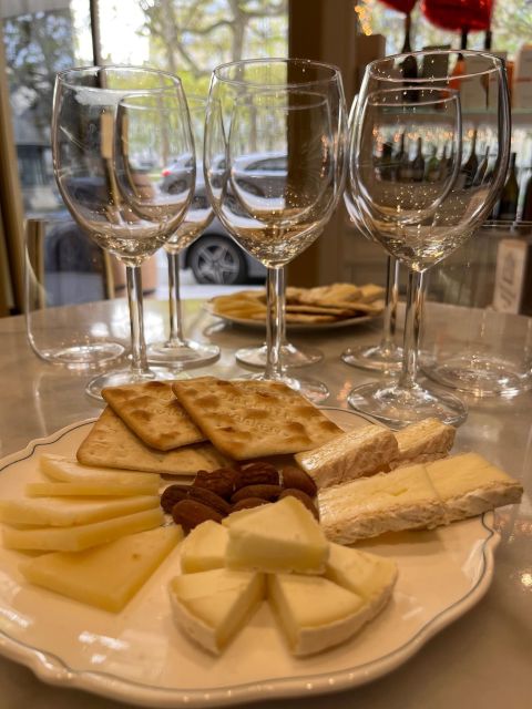 Paris: Tasting of 3 Wine and 3 Cheese - How to Plan It Into Your Day (Without Stress)