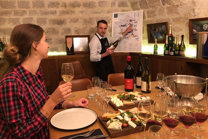 Paris - Ten Wines and Ten Cheeses Tasting in a Royal Cellar - Ten wines, ten cheeses: how the format actually helps you