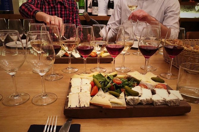 Paris - Ten Wines and Ten Cheeses Tasting in a Royal Cellar - Meet the guides: the storytelling is part of the value