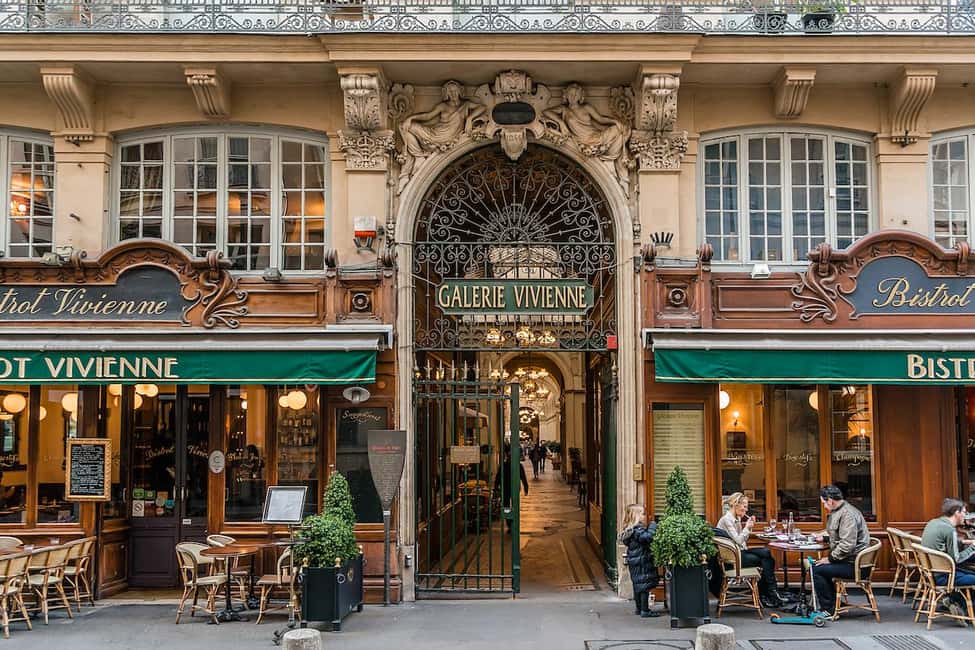 Paris: The best Undiscovered Quarters & Secret Gems Tour - Should you book this Paris back-street tour?