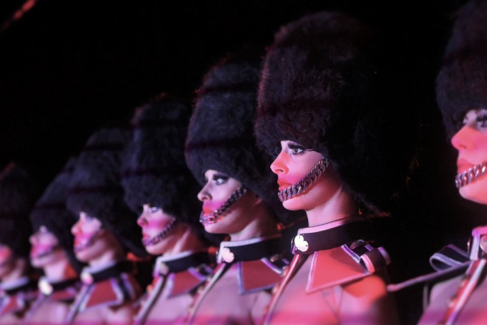 Paris: The Crazy Experience, a VIP tour of the Cabaret - VIP seats for the show: watching after you’ve seen the machinery