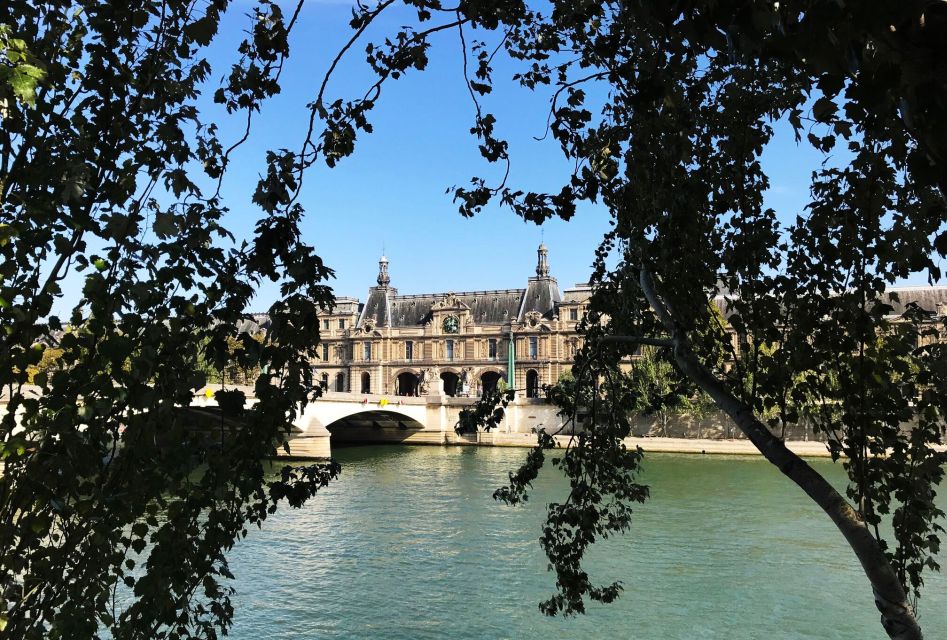 Paris: The Da Vinci Code Walking Tour with a Local Guide - Robert Langdon’s last chapter: spotting reality in the ending