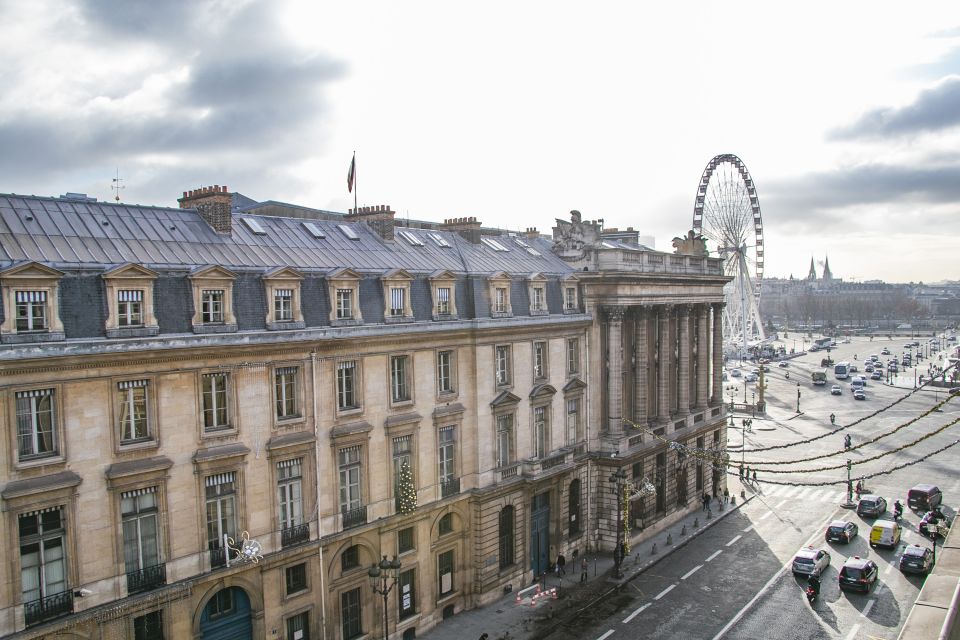Paris: The Da Vinci Code Walking Tour with a Local Guide - Palais Royal passages and the rose line search