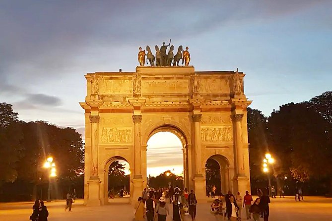 Paris Top Sights Half Day Walking Tour with a Fun Guide - The Starting Point: Metro Anvers Meets a Simple Plan