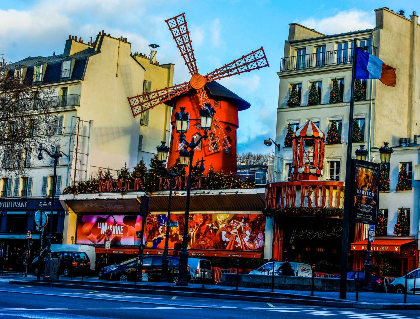 Paris :Tour 2CV Paris Secret - Timing and Weather Tips for a Smooth 2 Hours