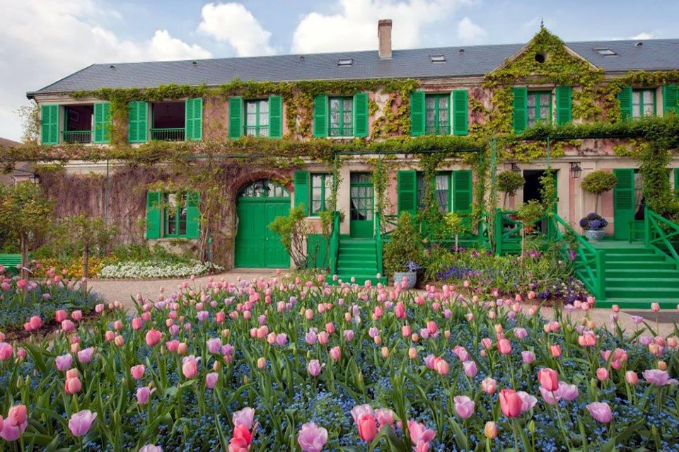 Paris: Transport for visit Giverny Claude Monet 7 peoples - Should You Book This Paris to Giverny Van Day Trip?