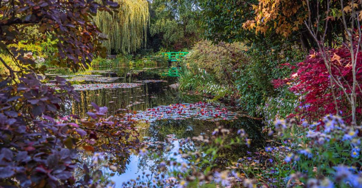 Paris: Transport for visit Giverny Claude Monet 7 peoples - Price and Value: When $568 Makes Sense