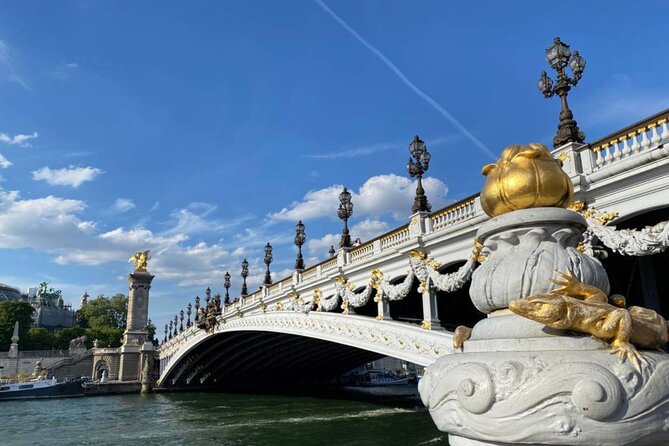 Paris Treasure Hunt – Explore the Seine from Louvre to Eiffel - Musée d’Orsay and Pont Alexandre III: art and bridge views