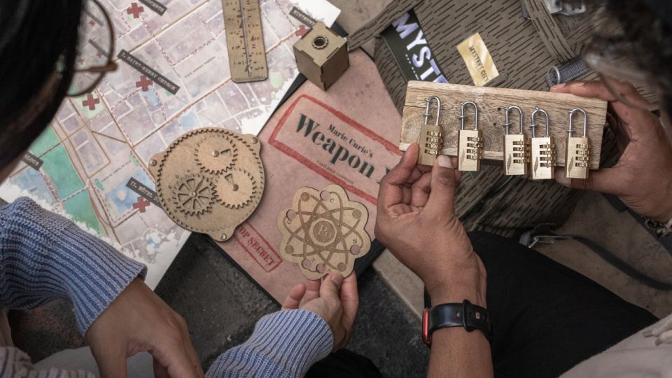 Paris: Treasure Hunt & Walking Tour "Marie Curie's secret" - Duration and Pacing: Can You Do It in Two Hours?