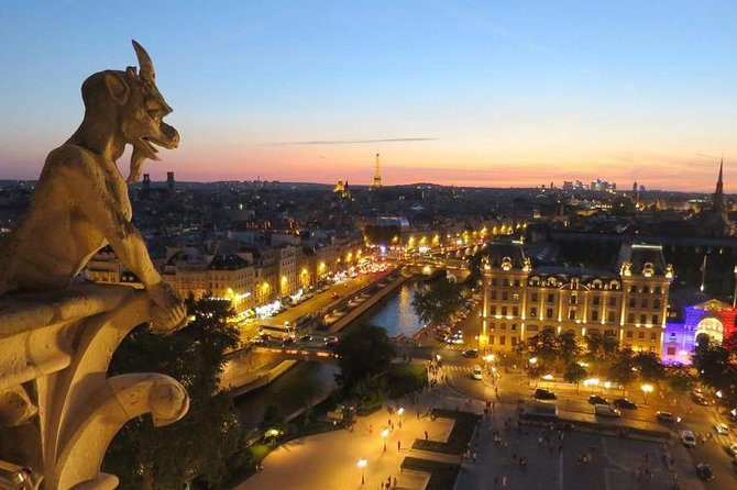Paris until the heart of the night - Should you book this Paris City of Lights walk?