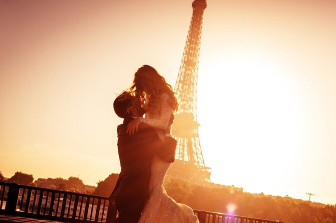 Paris Valentine's Day Dinner Cruise by Bateaux-Mouches - The Seine at Night: Eiffel Tower, Bridges, and the Riverfront Glow