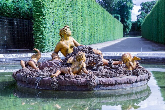 Paris: Versailles Palace with Gardens and Estate Entrance Ticket - Versailles Gardens and Musical Fountains: How to Decide Your Time Outside