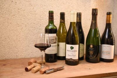 Paris: Wine and Cheese Pairing - The 90-minute flow: from global wine basics to four pairings