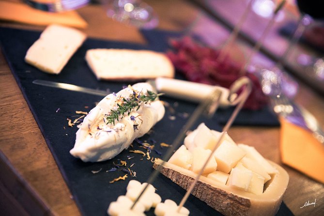 Paris Wine and Cheese Pairing Private Masterclass in a Bistrot - Key things I think you’ll love