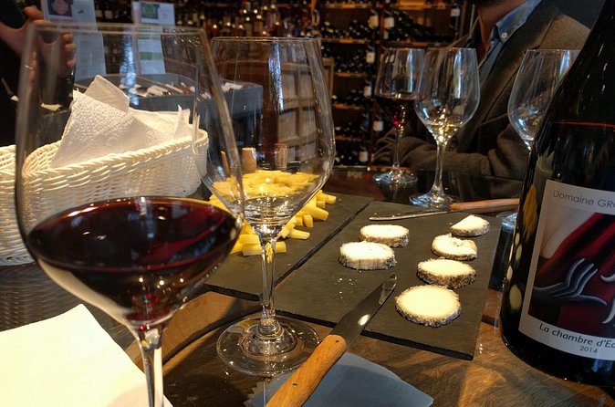 Paris Wine and Cheese Tastings Class near Le Marais - Your tasting menu: how the class structures the pours