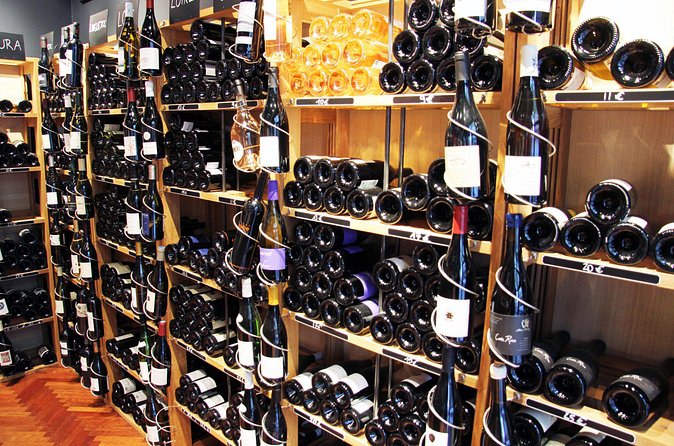 Paris Wine and Cheese Tastings Class near Le Marais - Asking for your favorite wines (and getting an answer)